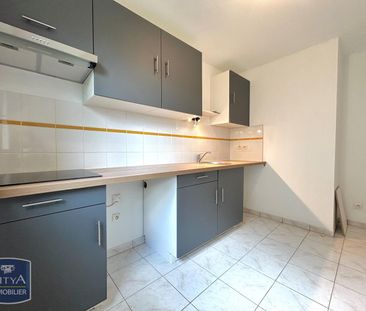 Location Appartement 3 pièces 65m² NIORT 79000 - Photo 3