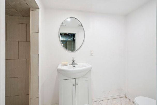 For Lease - 542 Glen Park Avenue Unit# Lower, Toronto, Ontario - Photo 1