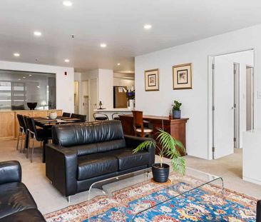 Fully Furnished Executive 2-Bedroom Apartment - Photo 5