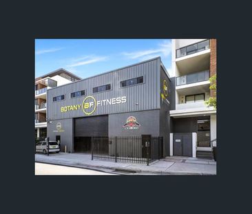 Three Bedroom House With Entertainers Yard - Photo 5