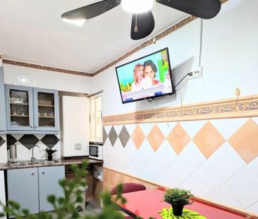 Carrer de Bailén, Burjassot, Valencian Community 46100 - Photo 2