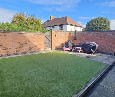 3 bedroom detached house to rent - Photo 4