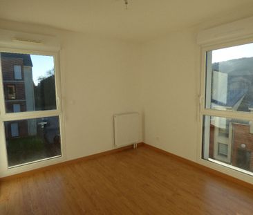 Location Appartement 3 pièces 70m² NOTRE DAME DE BONDEVILLE 76960 - Photo 3