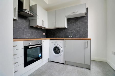 Studio to rent - Photo 4