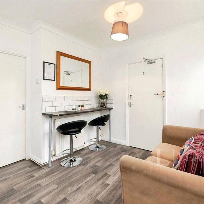 7 bedroom semi-detached house to rent - Photo 1