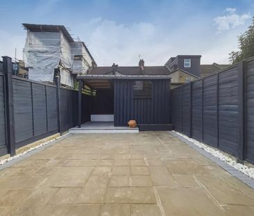 4 bedroom house to rent - Photo 2