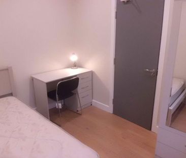 6 bedroom house to rent - Photo 4
