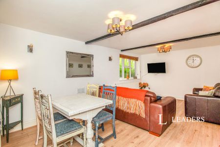 2 bedroom terraced house to rent - Photo 4