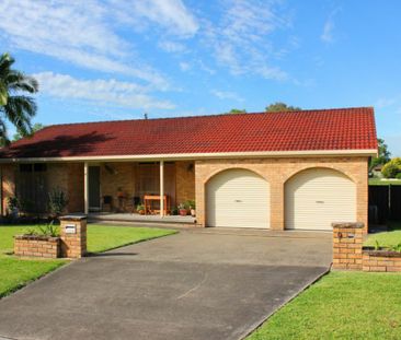 Family Home - Photo 6