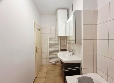 65 m² Wohnfläche + 2 Abstellräume | 4. OG mit Lift | Sofortbezug - Photo 3