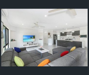 4 BEDROOM HOME WITH LARGE DECK - Photo 1