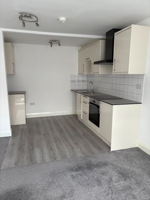 Studio Flat, Park Lane, HA9 - Photo 1