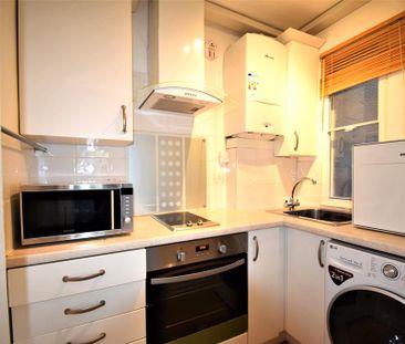 Studio to rent - Photo 2