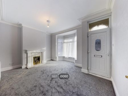3 bedroom terraced house to rent - Photo 2
