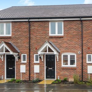 2 bedroom terraced house to rent - Photo 2