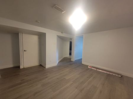 For Lease - 127 Elmwood Avenue Unit# BASEMENT, Cambridge, Ontario - Photo 2