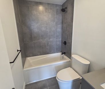 For Lease - 4878 Powers Common Unit# C709, Burlington, Ontario - Photo 5