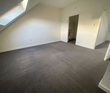 Woodfield Way, Doncaster, Balby - Photo 2