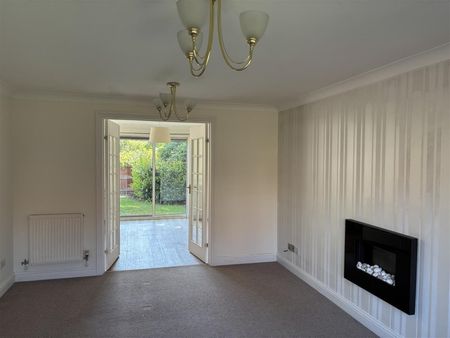 4 BED Detached house To rent - Photo 4