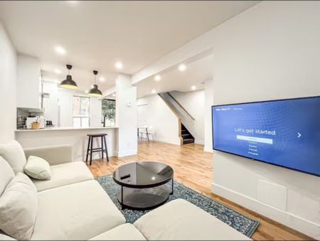 Maison à étages à louer - Montréal (Villeray/Saint-Michel/Parc-Extension) (Villeray) - Photo 2