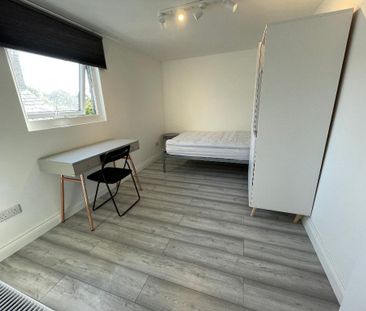 6 bedroom terraced house to rent - Photo 6