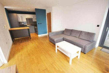 The Quays, Salford, M50 - Photo 3