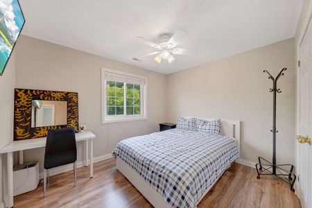 For Lease - 8017 Hampton Court, Niagara Falls, Ontario - Photo 4