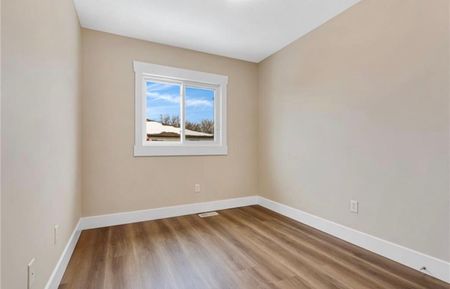 For Lease - 355 Fisher Mills Road Unit# 43, Waterloo, Ontario - Photo 4