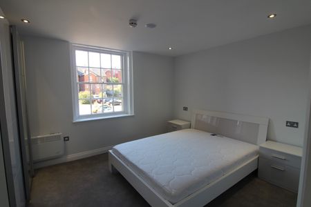 Queens Road, Reading, RG1 4AU - Photo 2