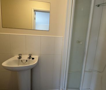 Bentley House - Photo 6