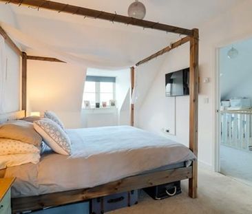 4 bedroom detached house to rent - Photo 3