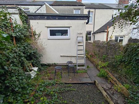 3 bedroom house to rent - Photo 3