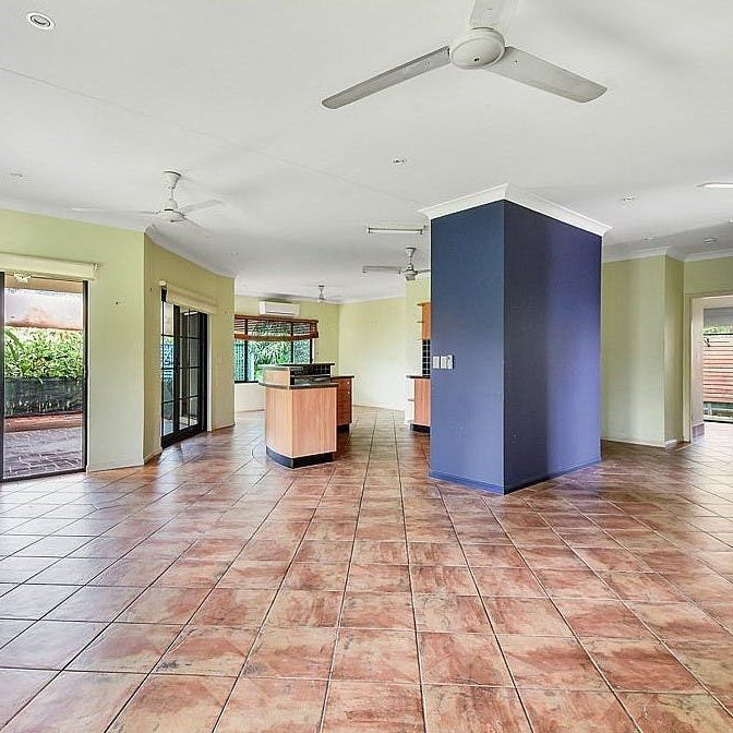 GIVE GUNN A GO! - Photo 1