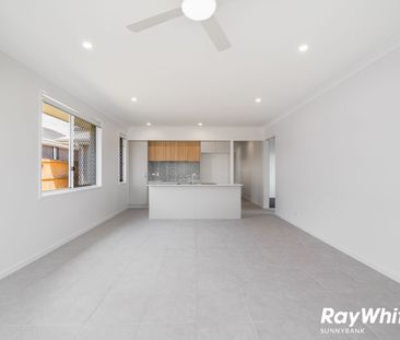 Fantastic Modern 4-Bedroom Family Home! - Photo 5