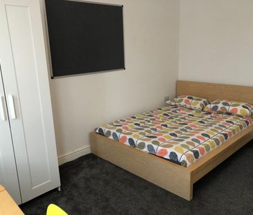 6 Bed Terraced House, Henry Road, NG7 - Photo 3