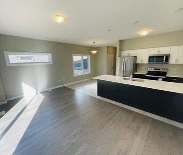 For Lease - 942 Robert Ferrie Drive, Kitchener, Ontario - Photo 6