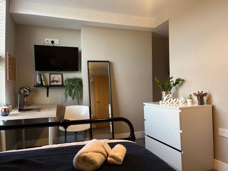 5 bedroom house to rent - Photo 2