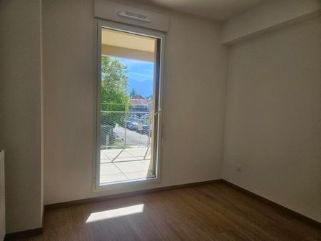 Location Appartement 3 pièces 63m² CHAMBERY 73000 - Photo 3