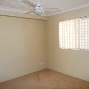 Modern 1 bedroom - Unfurnished - Photo 2