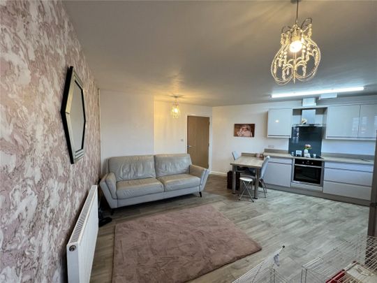 Apple Tree Close, Newark, Nottinghamshire, NG24 - Photo 1