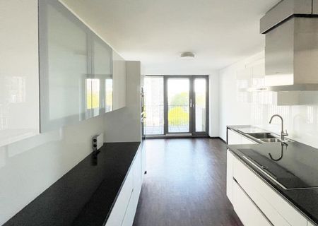 Repräsentative 4 Zi-Whg. mit Aufzug Balkon TG u. EBK Wasserlage an der Museumsinsel (4.1) - Foto 4