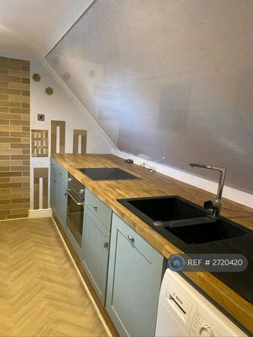 1 bedroom flat to rent - Photo 4