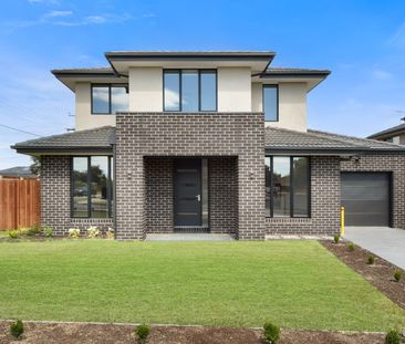 Brand New Luxury Home in Mount Waverley Secondary College School Zone - Photo 2