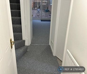 2 bedroom terraced house to rent - Photo 3