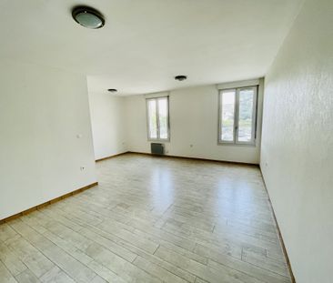 Location Appartement 2 pièces 54m² CHATELLERAULT 86100 - Photo 1