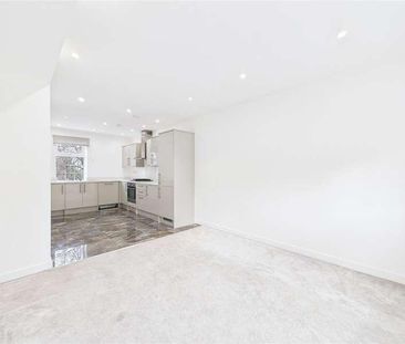 Sutton Lane, Banstead, Surrey, SM7 - Photo 5