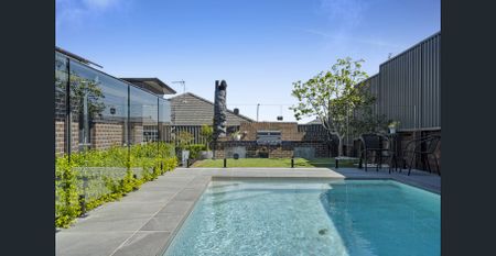 Modern family living in a peaceful Appin setting - Photo 2