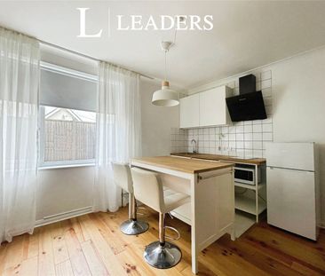 property to rent Knyveton Road, Bournemouth, Dorset, BH1 - Photo 5