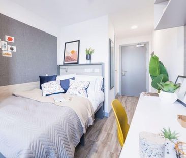 1 bedroom in a flat share to rent - Photo 4