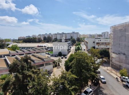 Faro, Faro (Sé e São Pedro), Portugal, Faro, Faro 8005-139 - Photo 2